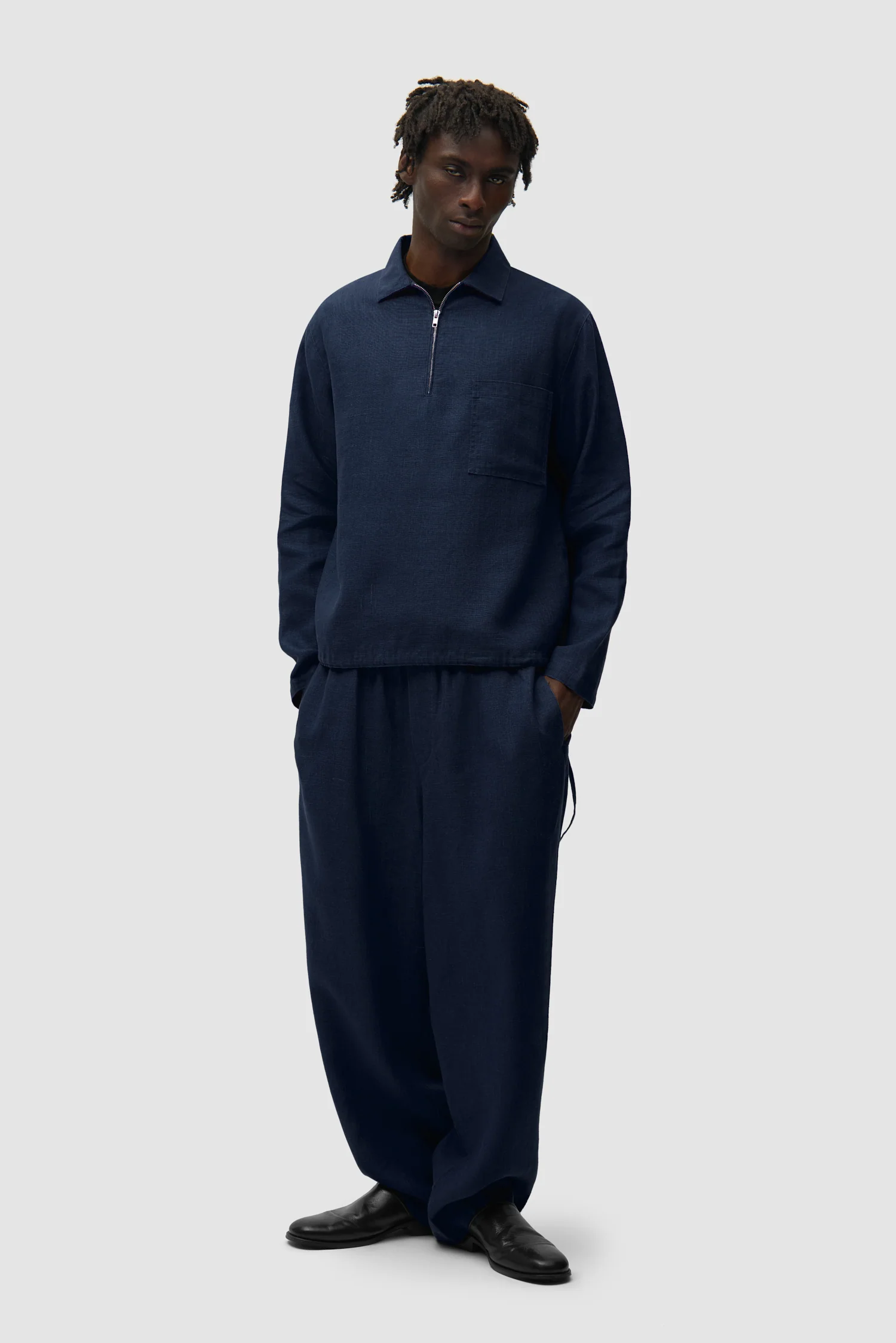 Linen Quarter Zip Pullover - Navy - Image 5