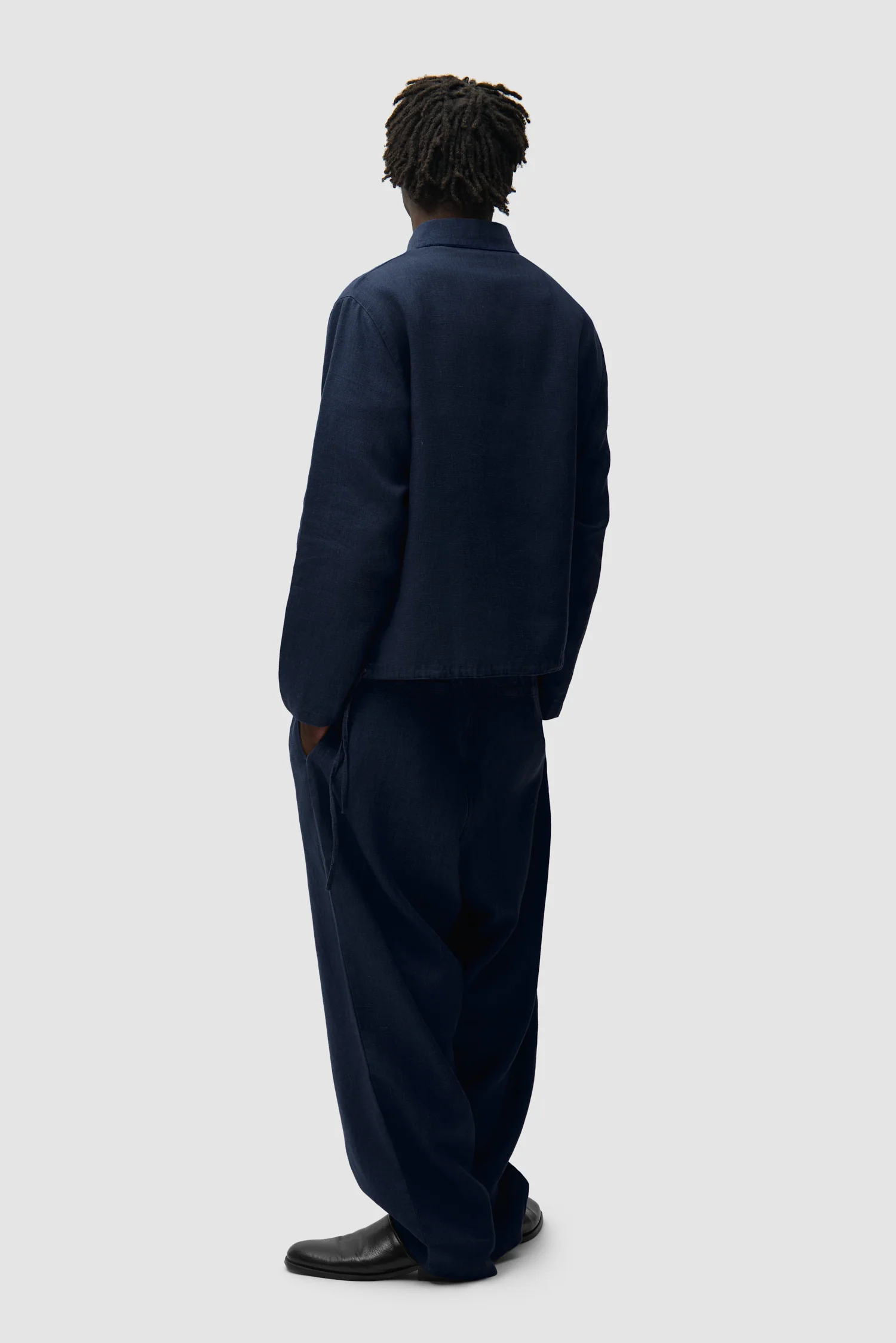 Linen Quarter Zip Pullover - Navy - Image 6