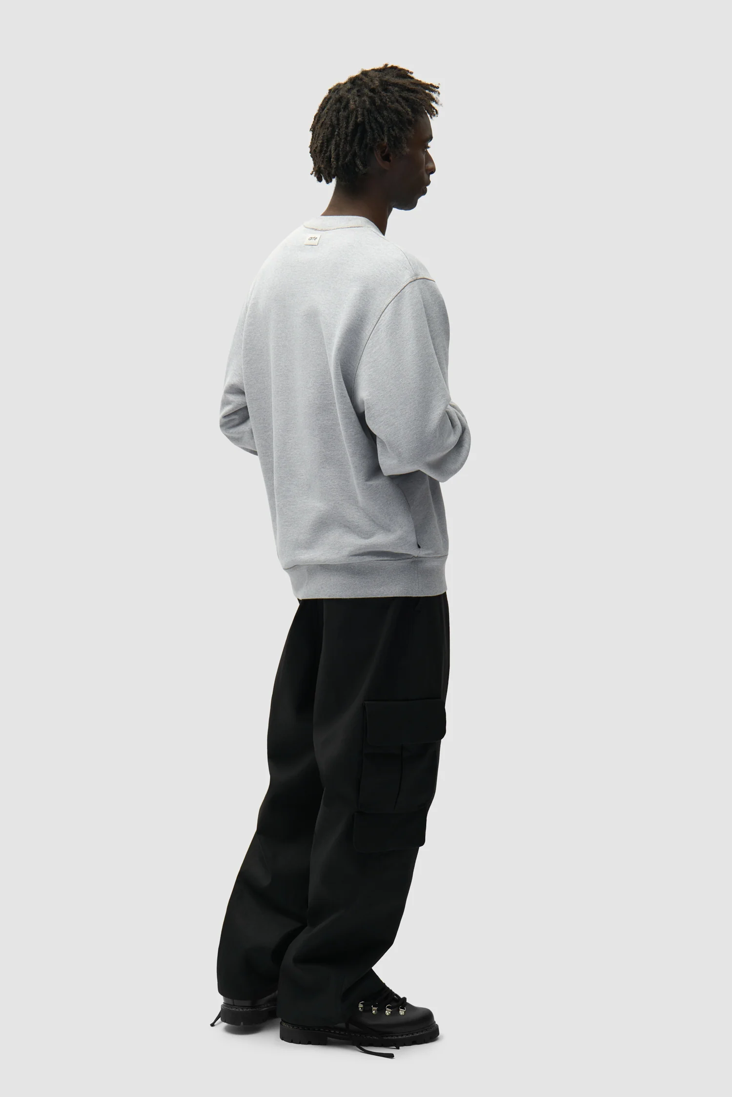 Reversible label Crewneck - Grey - Image 9