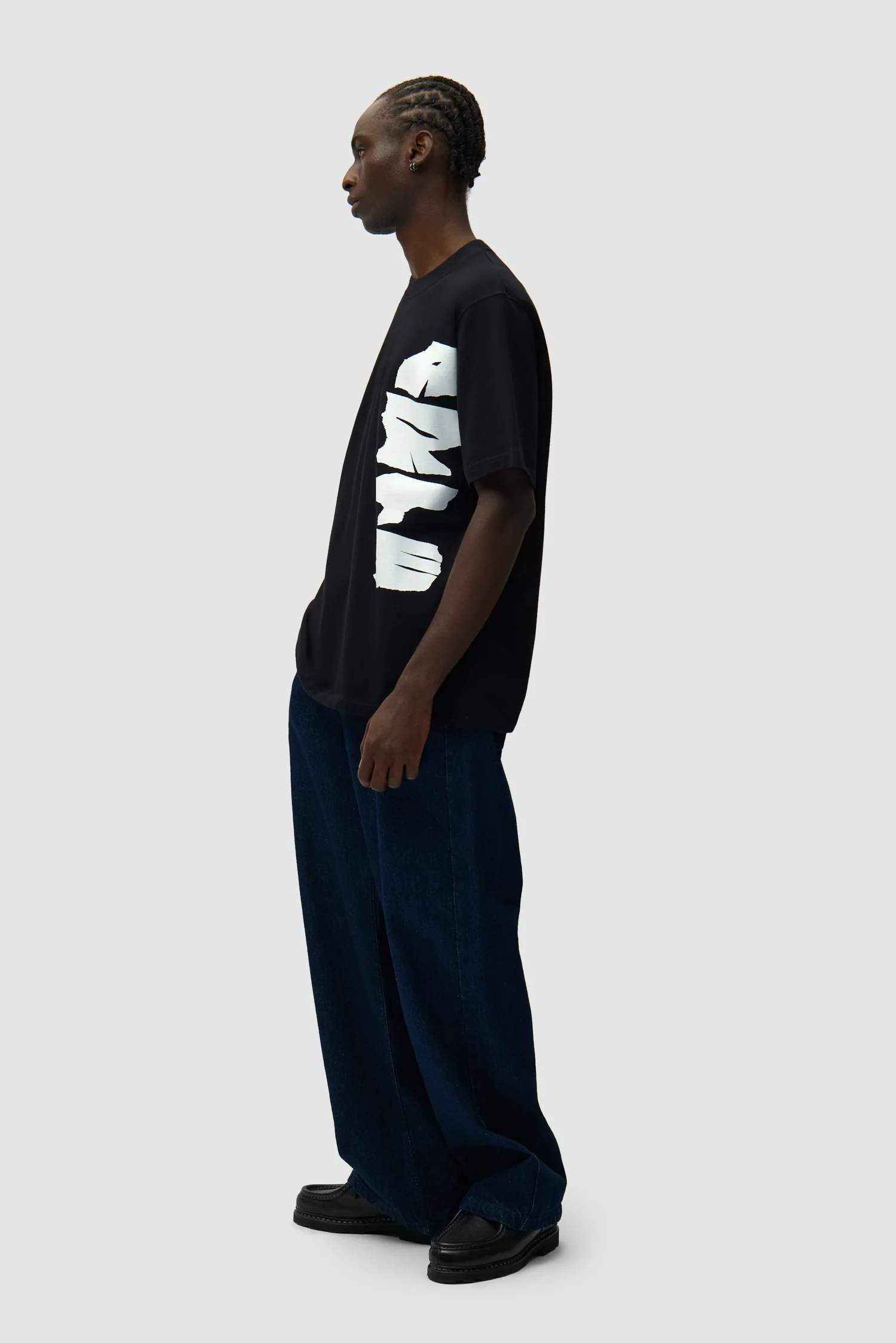 Side Logo T-shirt - Black - Image 5